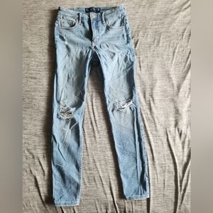 Hollister high-rise super skinny.